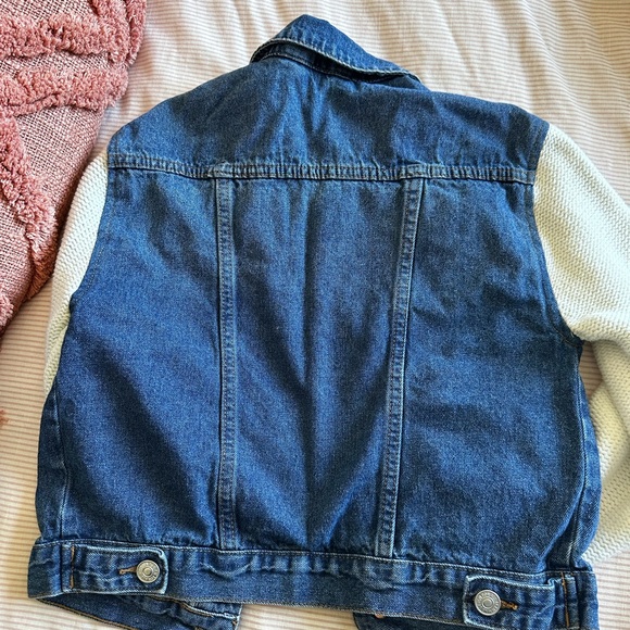Jean jackets - Picture 6 of 7